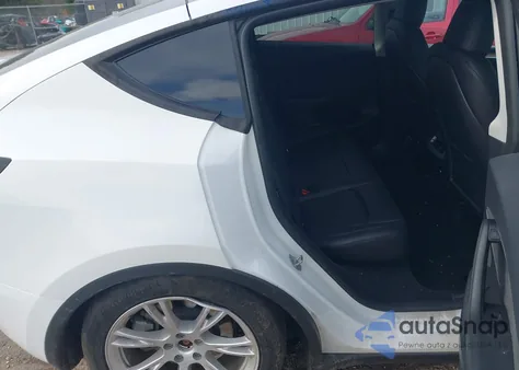 2023 Tesla Model Y Rwd z USA, uszkodzony, nr VIN 7SAYGDED0PF915222